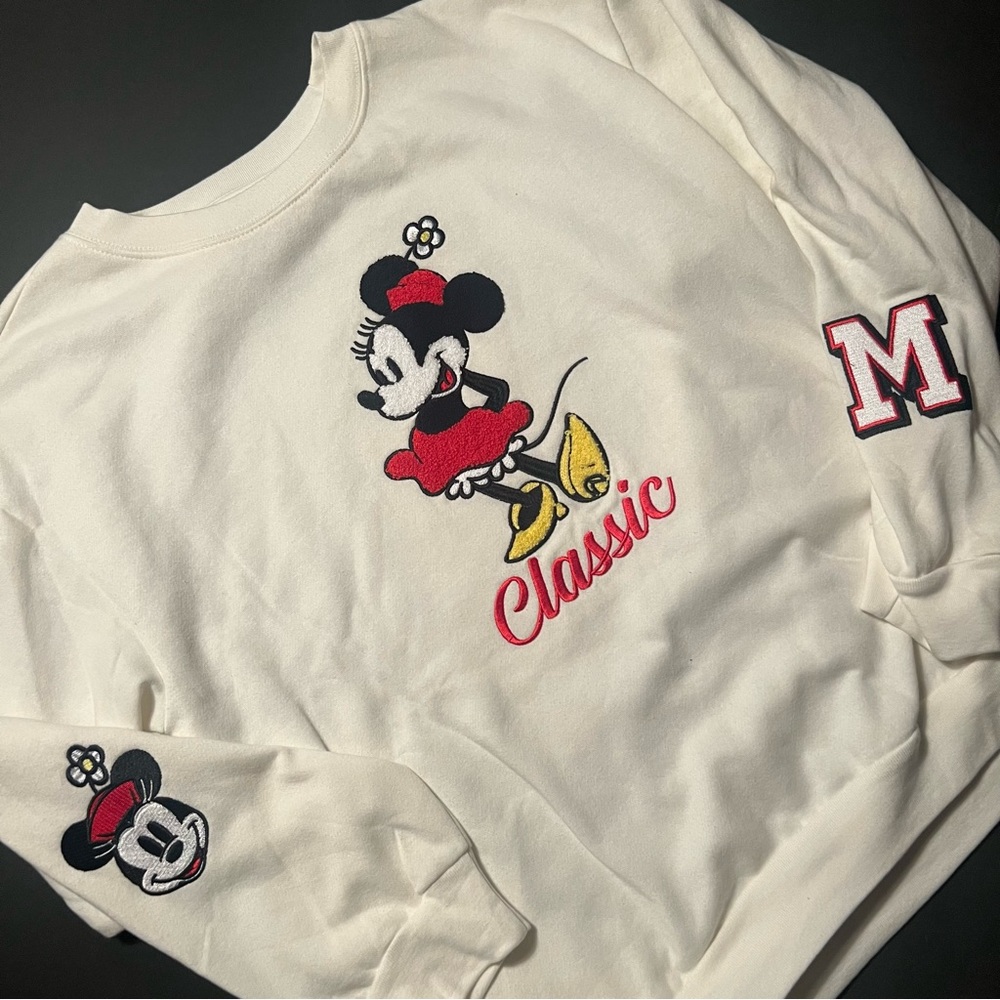 NWT Disney Mickey Mouse Classic Embroidered Sweatshirt Girl Size (11-13) L